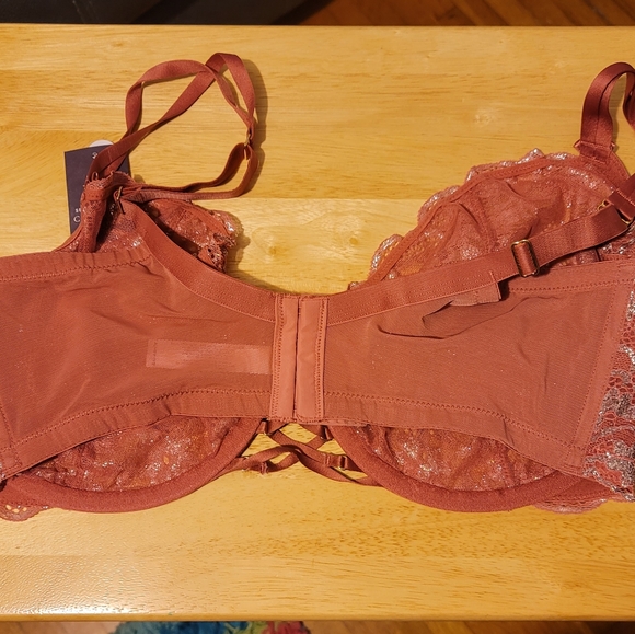 🌷New🌷Unlined Balconette - Picture 6 of 7